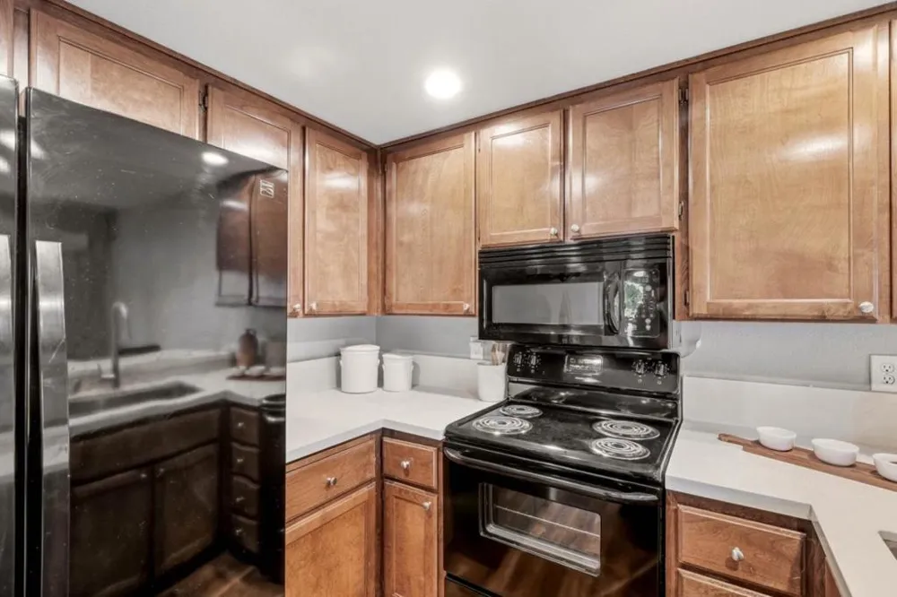 844 La Barbera Drive San Jose, CA 95126