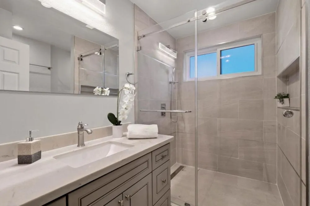844 La Barbera Drive San Jose, CA 95126