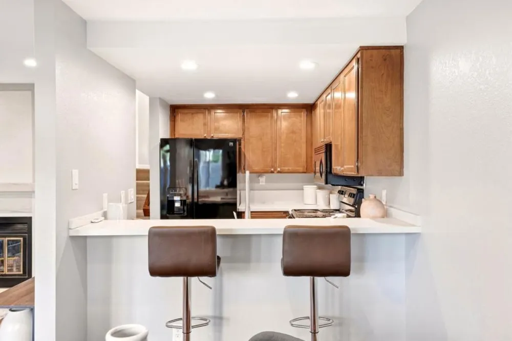 844 La Barbera Drive San Jose, CA 95126