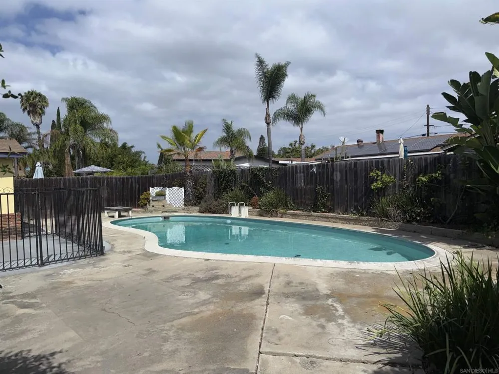 4670 Mount Etna San Diego, CA 92117