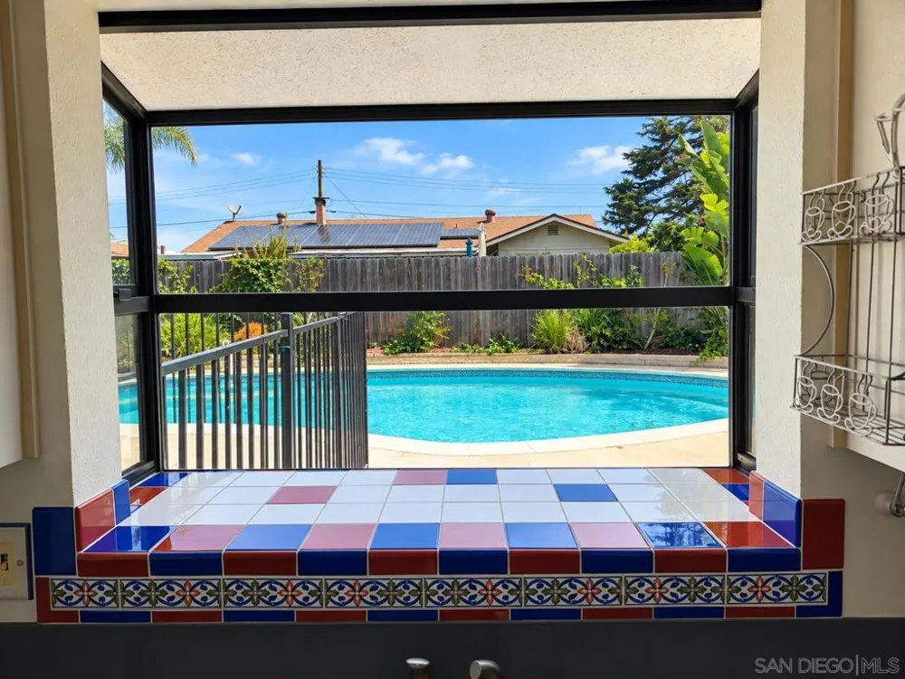 4670 Mount Etna San Diego, CA 92117
