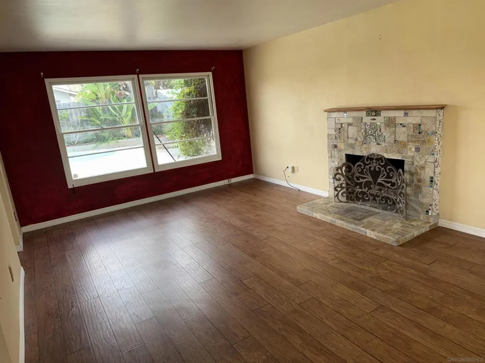 4670 Mount Etna San Diego, CA 92117