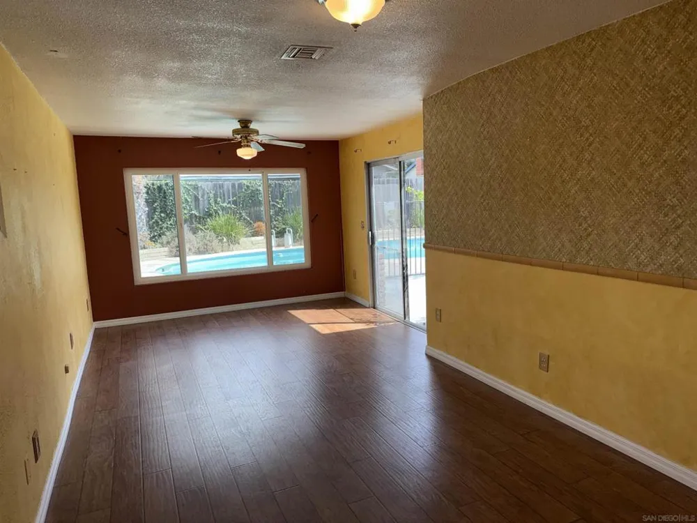 4670 Mount Etna San Diego, CA 92117