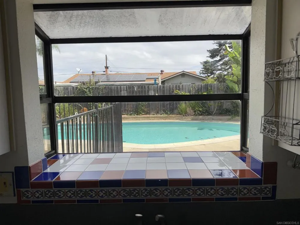 4670 Mount Etna San Diego, CA 92117