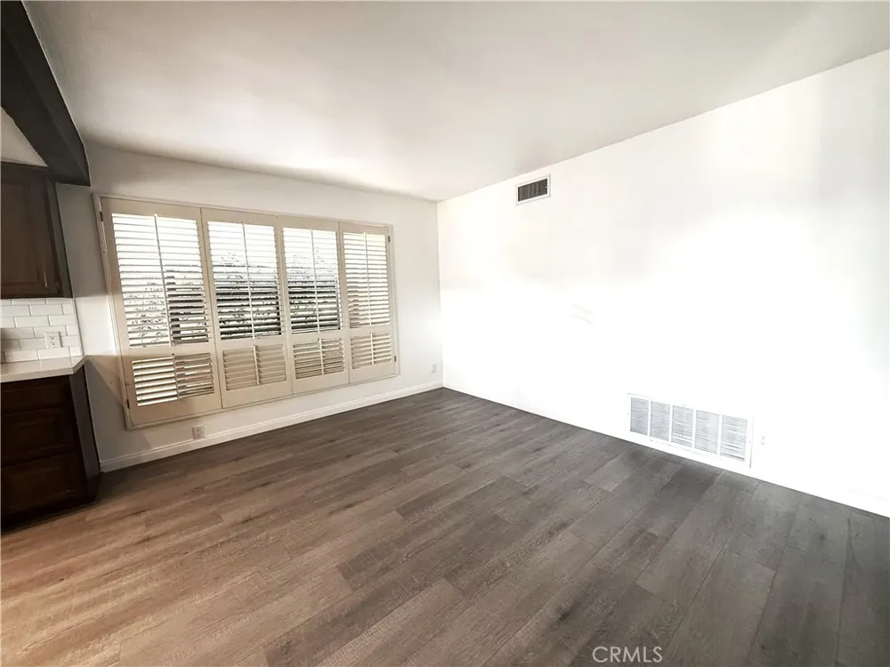 22831 Islamare Lake Forest, CA 92630