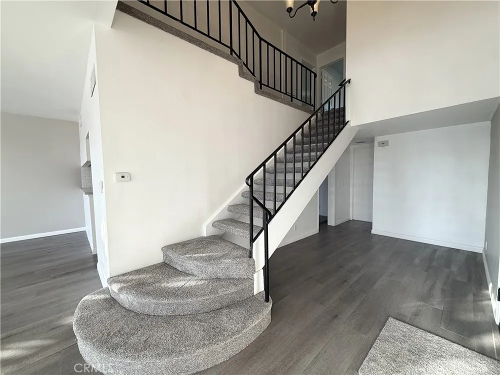 22831 Islamare Lake Forest, CA 92630