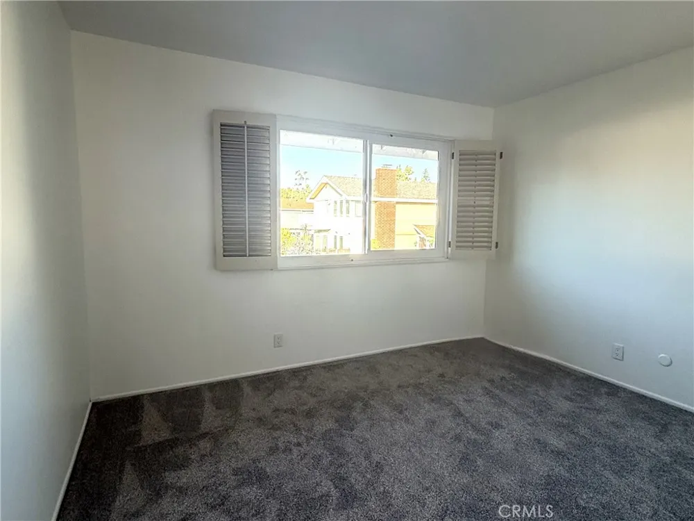 22831 Islamare Lake Forest, CA 92630