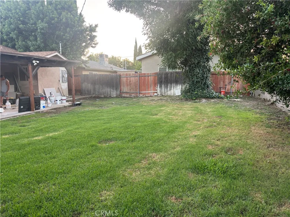 23453 Mobile West Hills, CA 91307