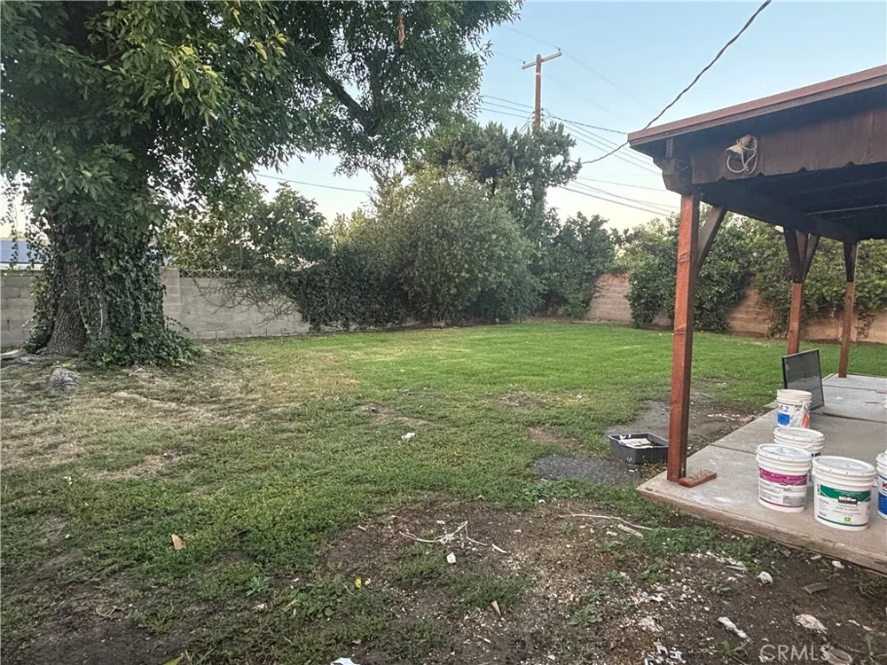 23453 Mobile West Hills, CA 91307