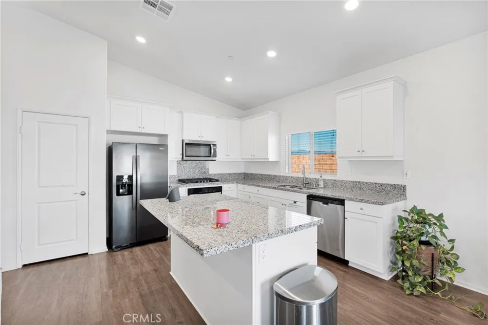 13110 Sierra Blanca Victorville, CA 92394