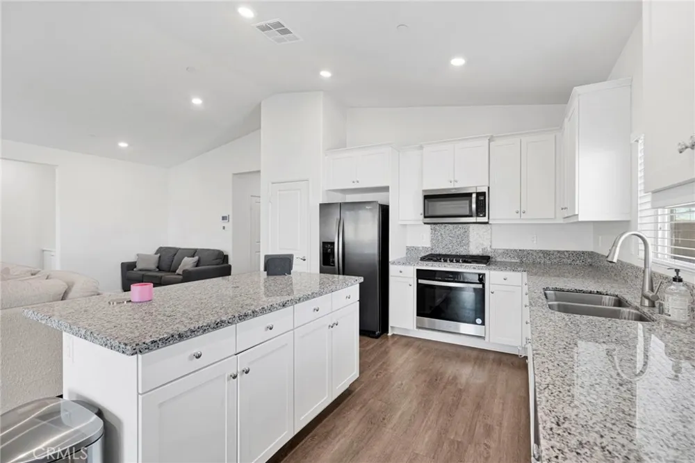 13110 Sierra Blanca Victorville, CA 92394