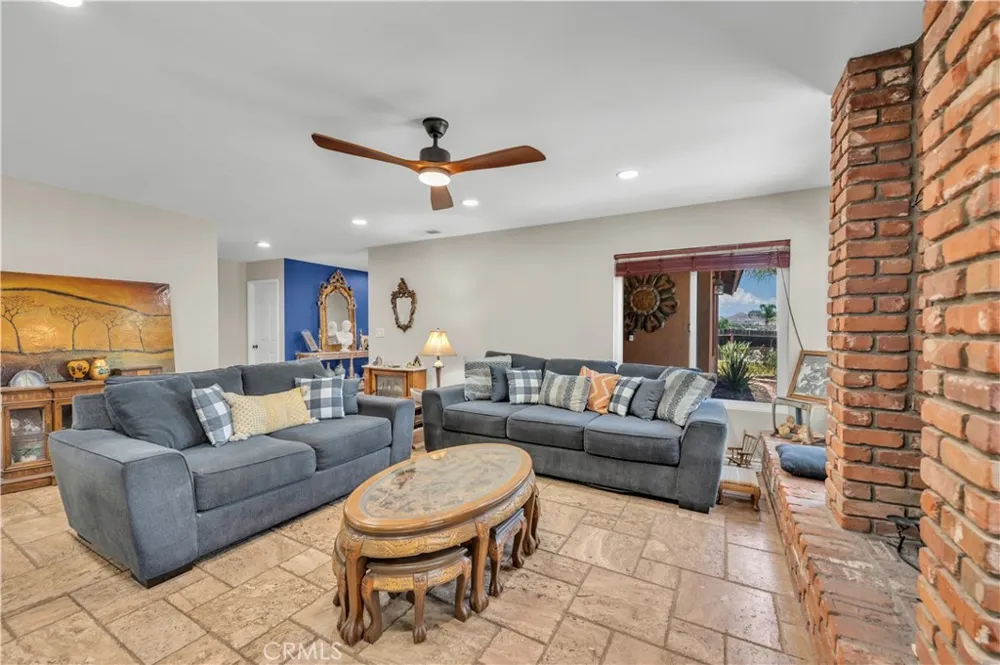 22862 Calcutta Canyon Lake, CA 92587