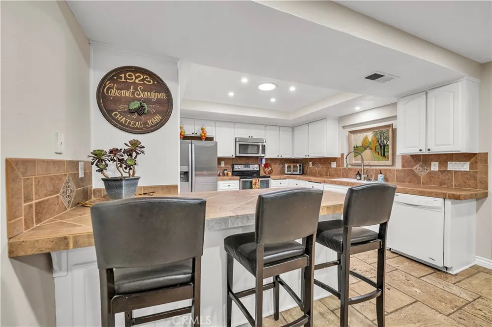 22862 Calcutta Canyon Lake, CA 92587