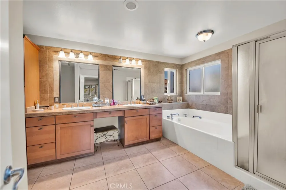 22862 Calcutta Canyon Lake, CA 92587