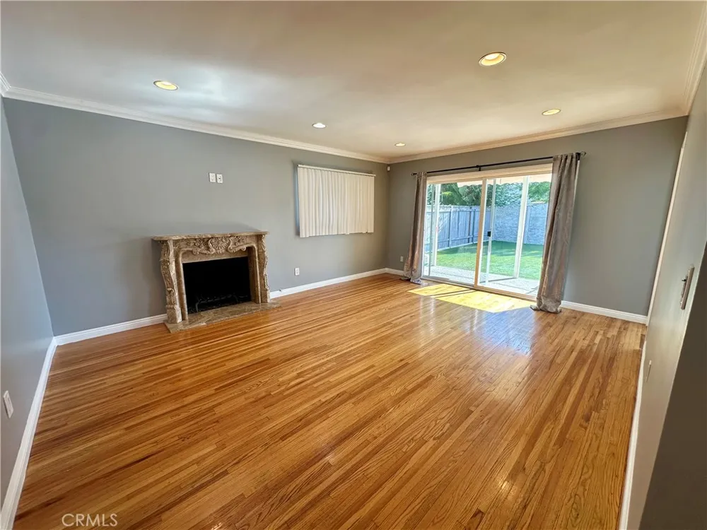 354 S Pepper Avenue Glendora, CA 91741