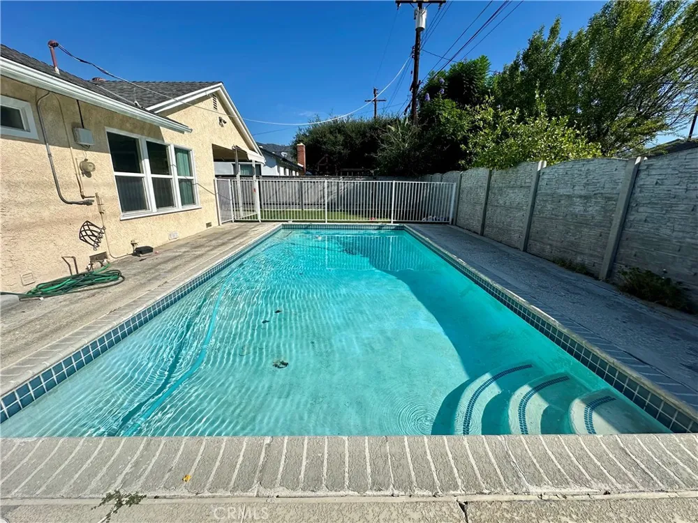 354 S Pepper Avenue Glendora, CA 91741