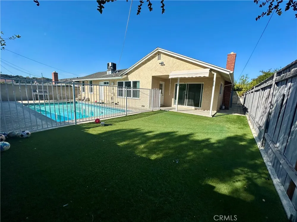 354 S Pepper Avenue Glendora, CA 91741