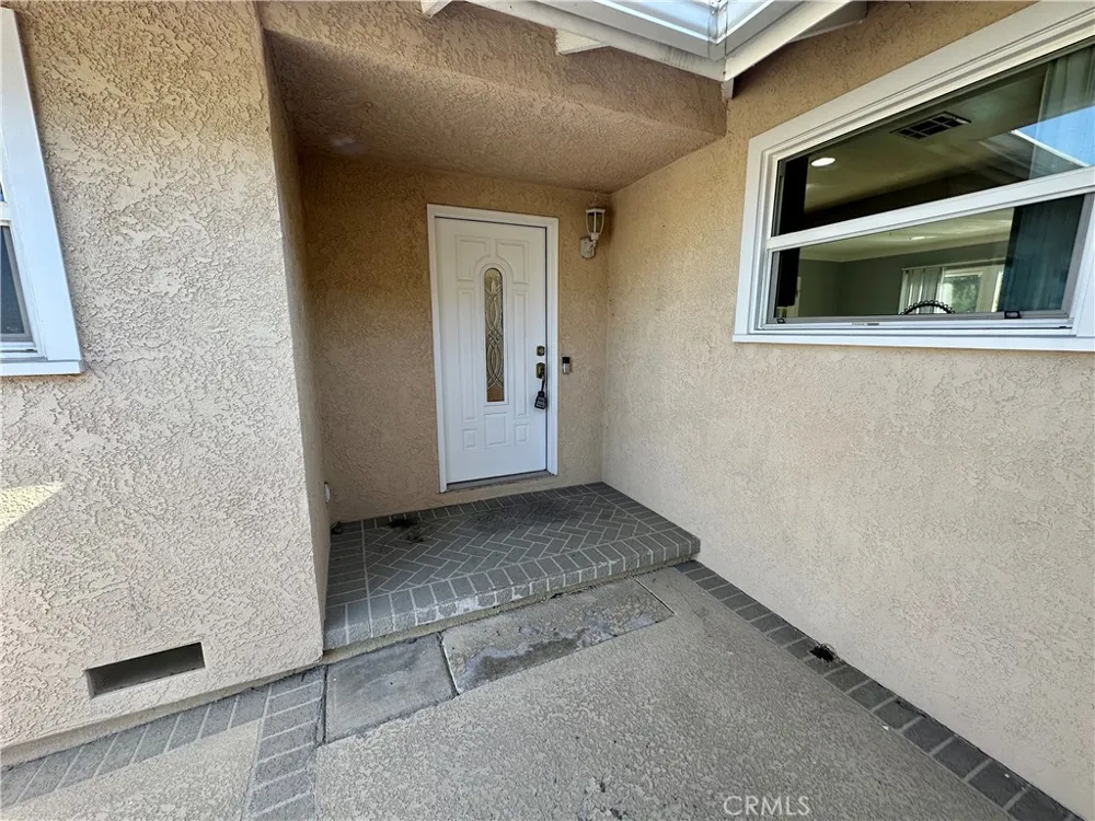 354 S Pepper Avenue Glendora, CA 91741