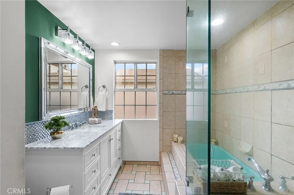 2449 23rd Street Santa Monica, CA 90405
