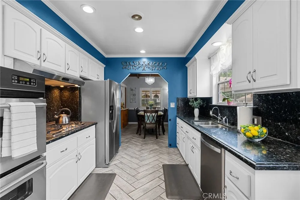 2449 23rd Street Santa Monica, CA 90405