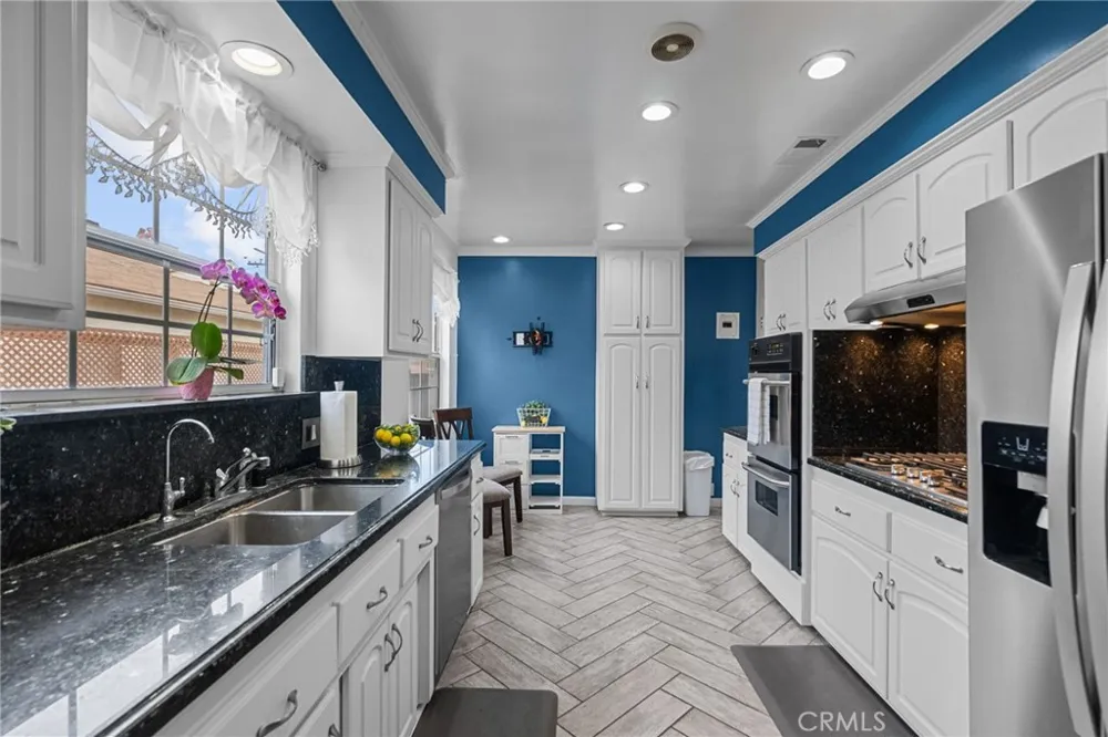 2449 23rd Street Santa Monica, CA 90405