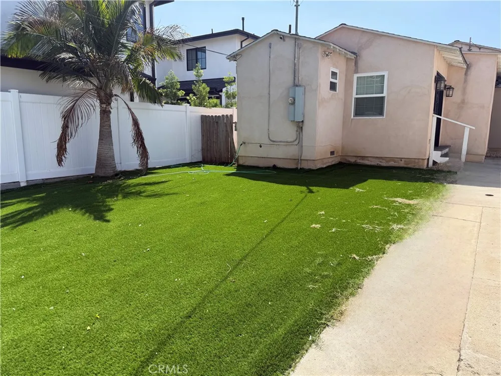 2449 23rd Street Santa Monica, CA 90405