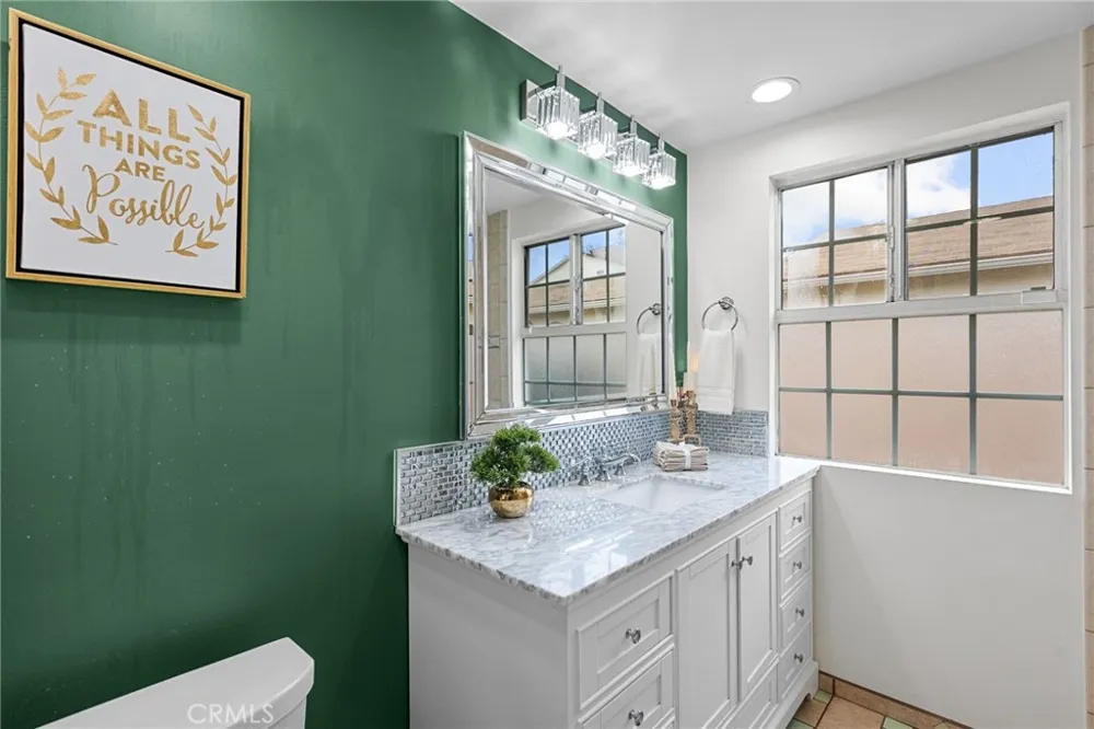 2449 23rd Street Santa Monica, CA 90405