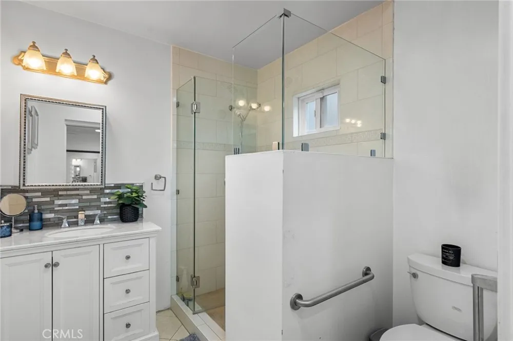 2449 23rd Street Santa Monica, CA 90405