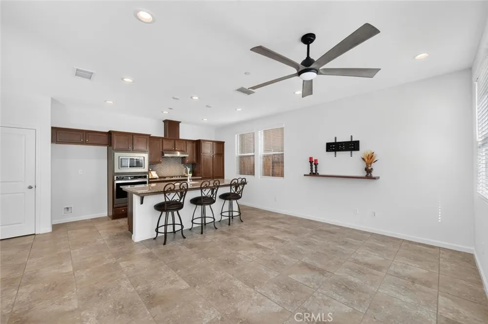 976 Thurman W Madera, CA 93636