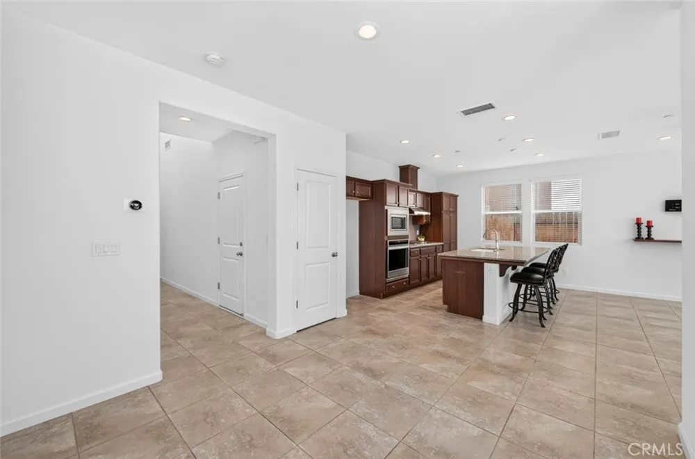 976 Thurman W Madera, CA 93636