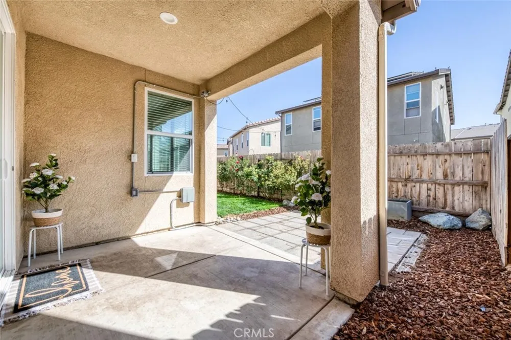 976 Thurman W Madera, CA 93636