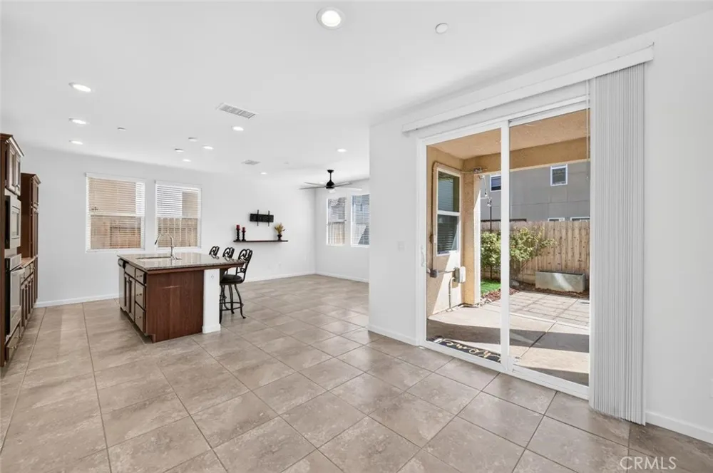 976 Thurman W Madera, CA 93636