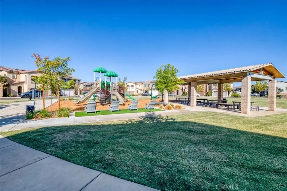 976 Thurman W Madera, CA 93636