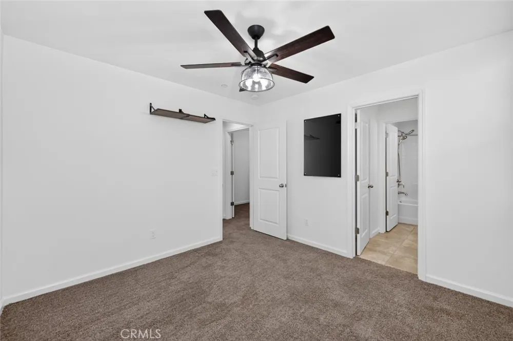 976 Thurman W Madera, CA 93636