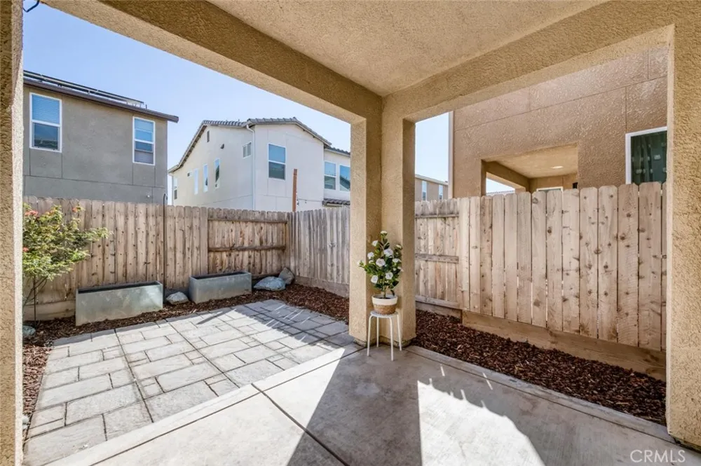 976 Thurman W Madera, CA 93636