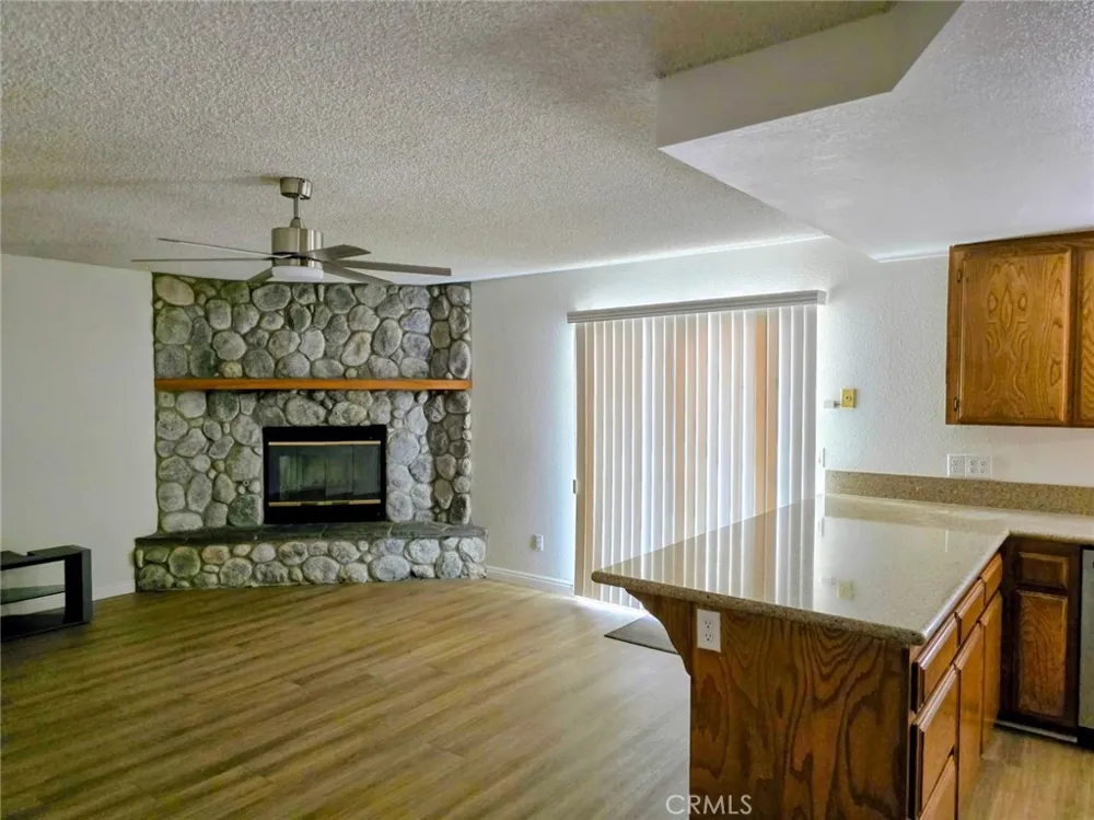 7786 Bangor Avenue Hesperia, CA 92345