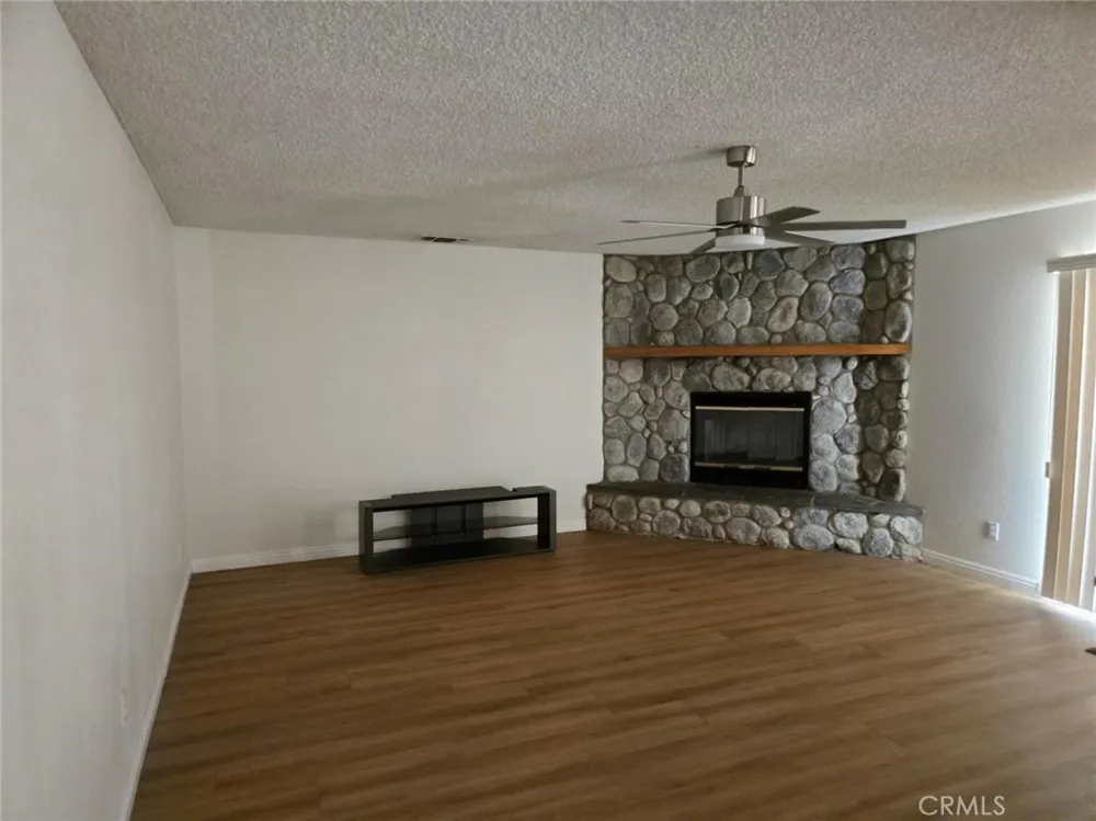 7786 Bangor Avenue Hesperia, CA 92345