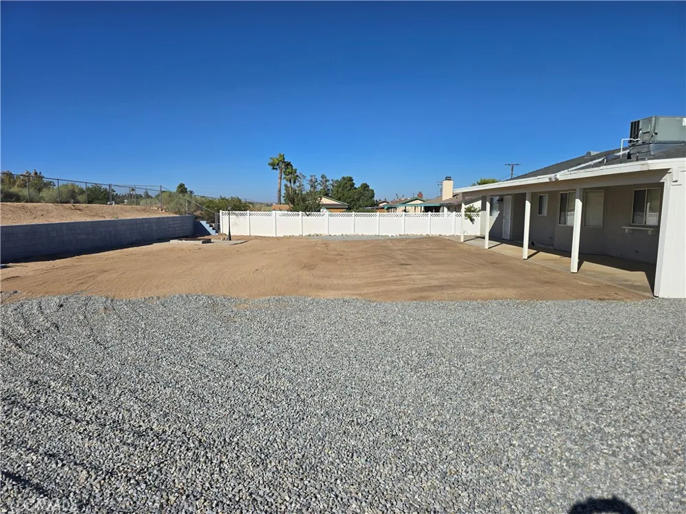7786 Bangor Avenue Hesperia, CA 92345
