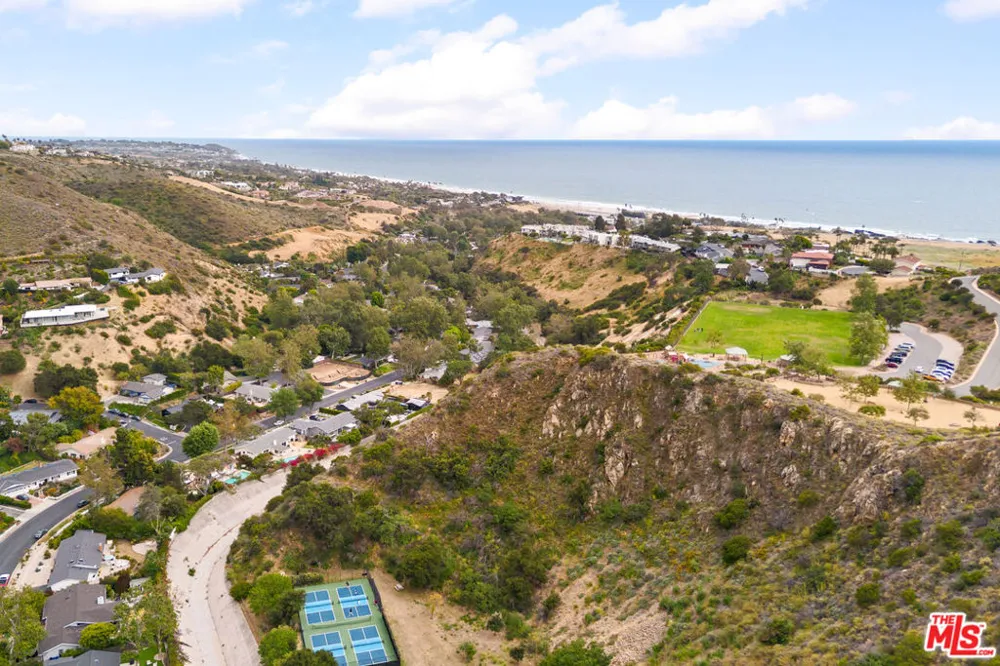 6259 Frondosa Drive Malibu, CA 90265