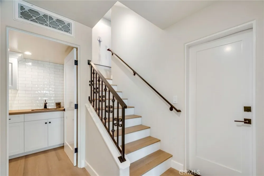 501 Elena Lane #B San Clemente, CA 92672