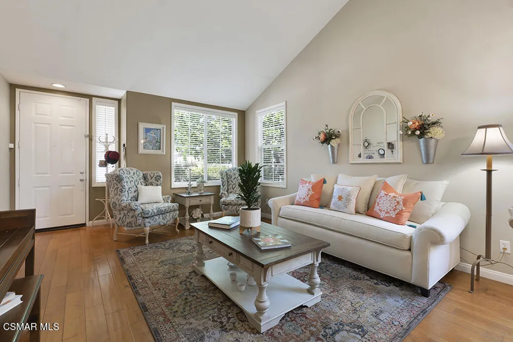 952 Donner Avenue Simi Valley, CA 93065