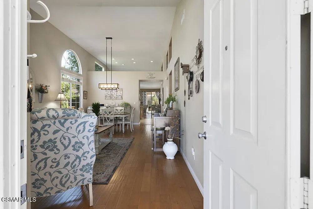 952 Donner Avenue Simi Valley, CA 93065