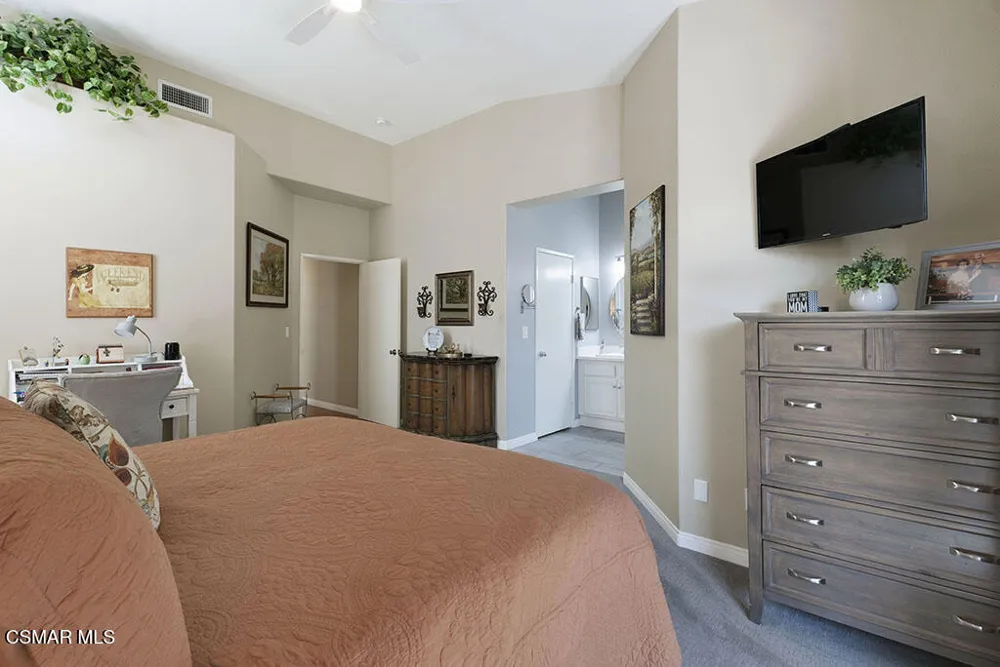 952 Donner Avenue Simi Valley, CA 93065