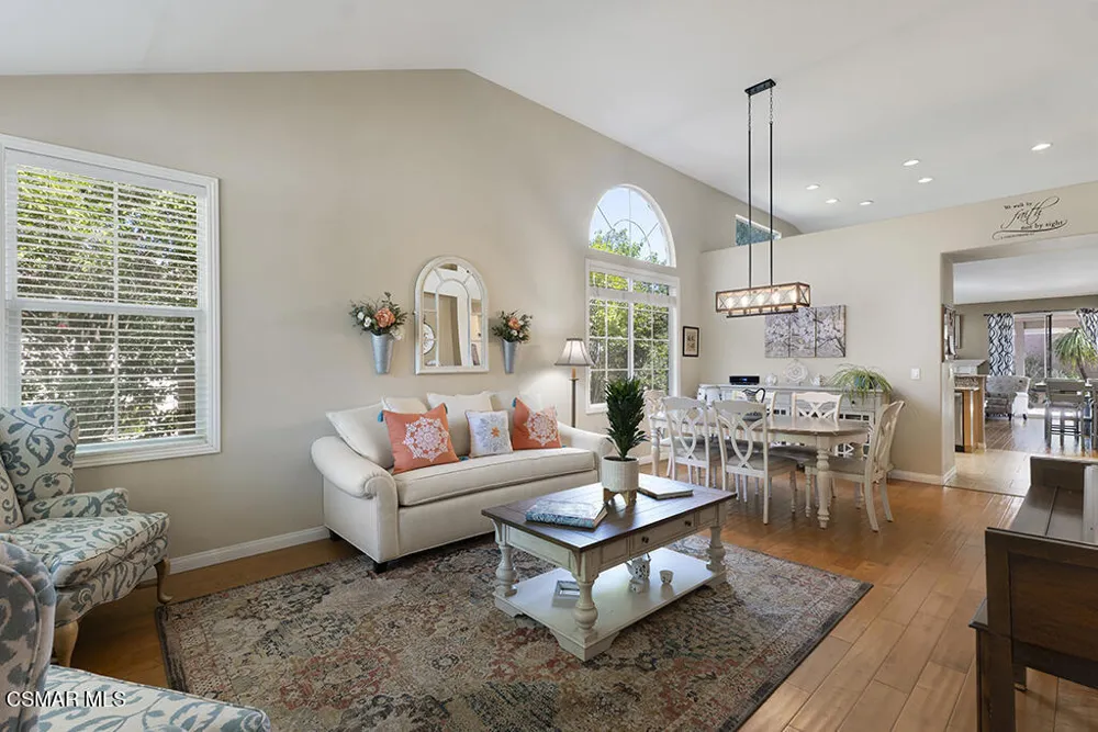 952 Donner Avenue Simi Valley, CA 93065