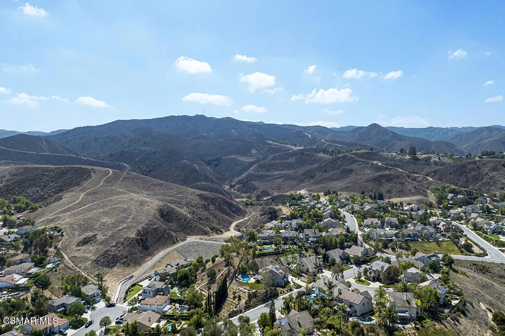 952 Donner Avenue Simi Valley, CA 93065