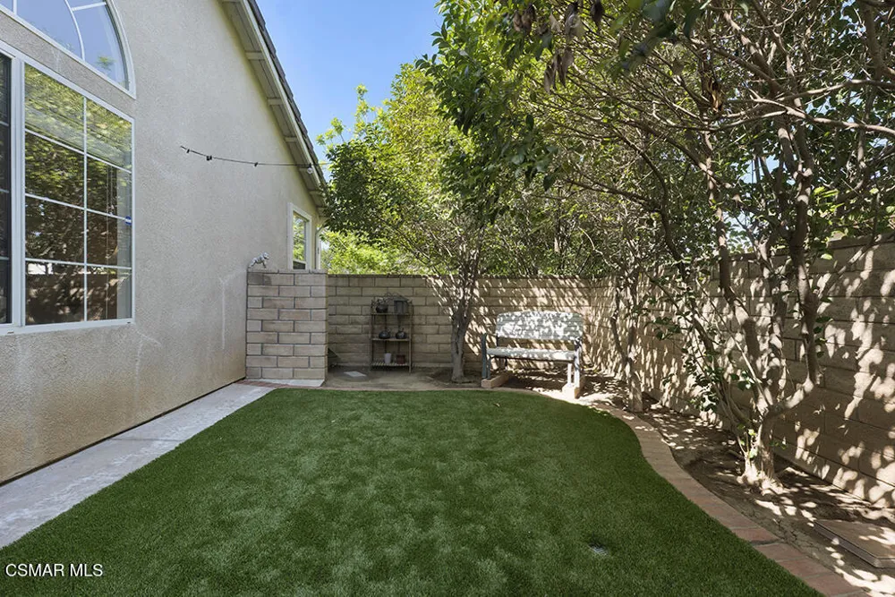 952 Donner Avenue Simi Valley, CA 93065