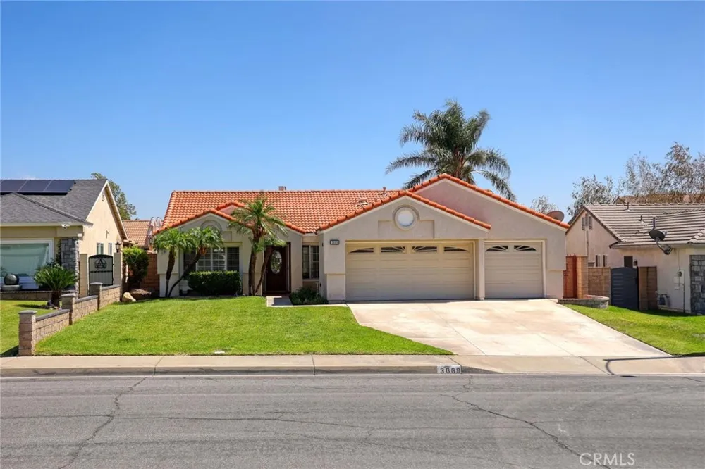 3669 Sweet Leaf Avenue Avenue Rialto, CA 92377