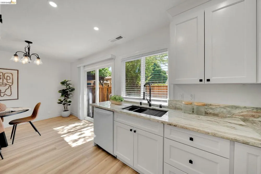 1894 Lynwood Dr #D Concord, CA 94519