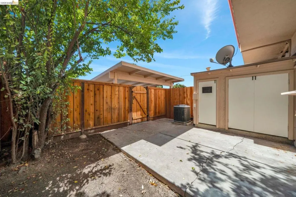 1894 Lynwood Dr #D Concord, CA 94519
