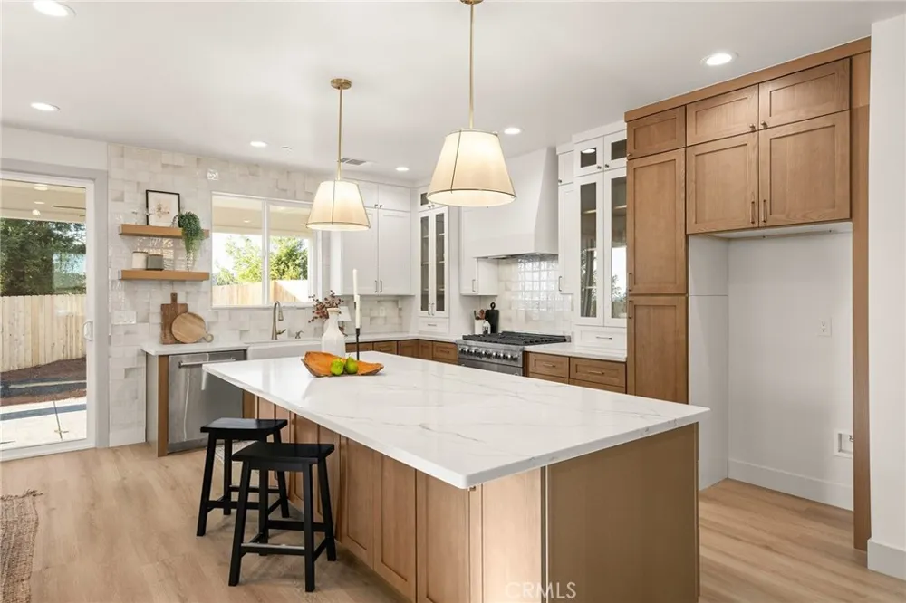 281 Rose Paradise, CA 95969